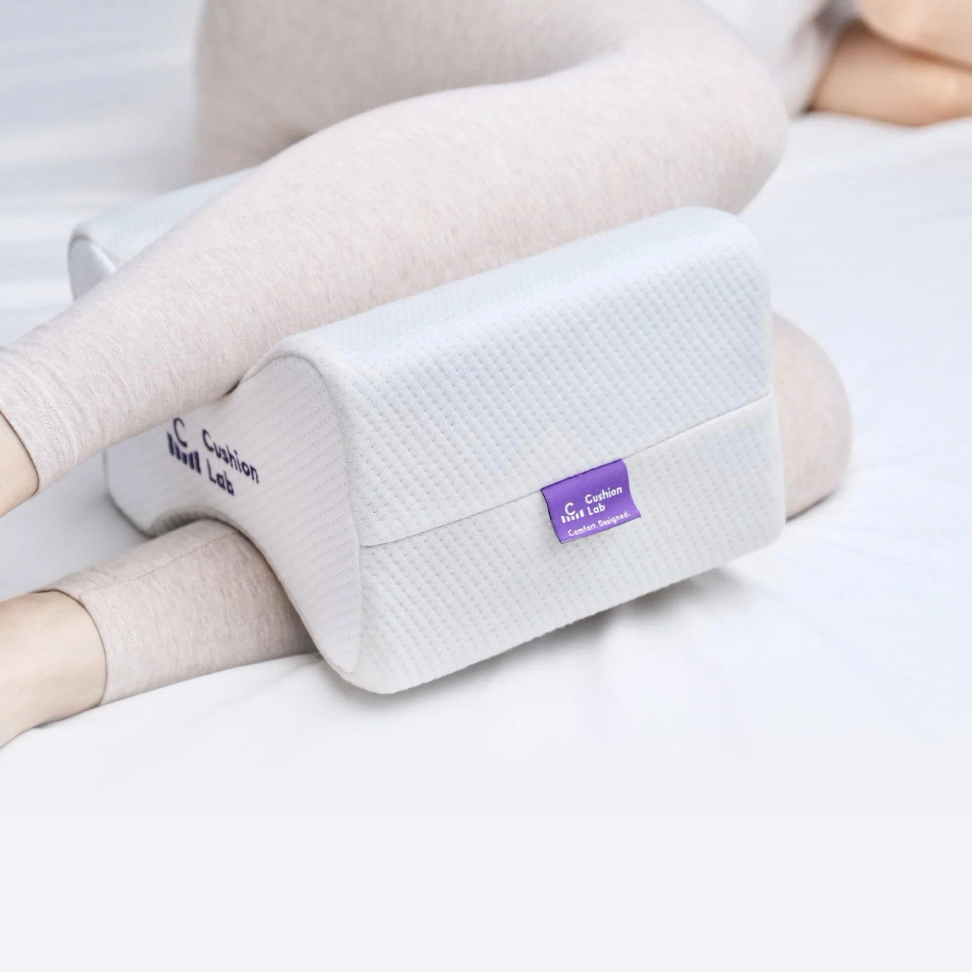 Side Sleeper Knee Pillow - Image 4